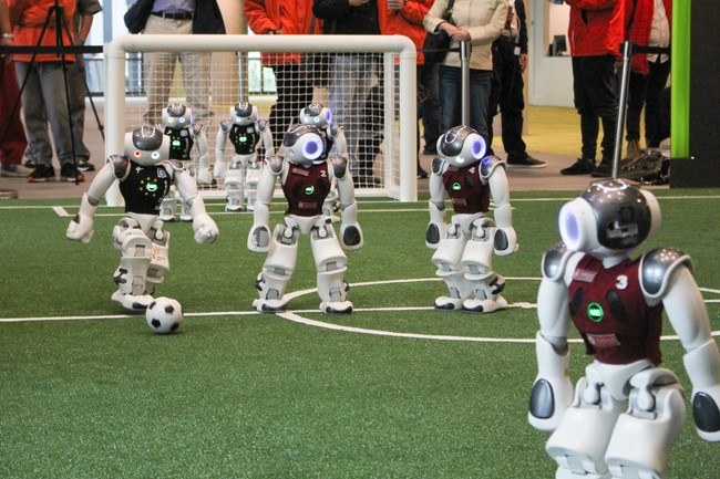 Forward Kick in Midfield