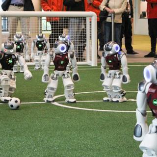 Forward Kick in Midfield