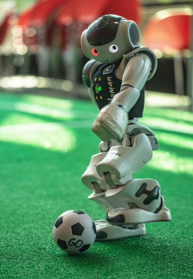 Kick!